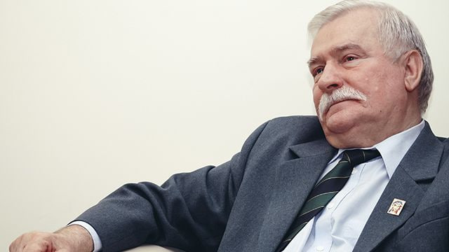 Lech Wałęsa po operacji w szpitalu