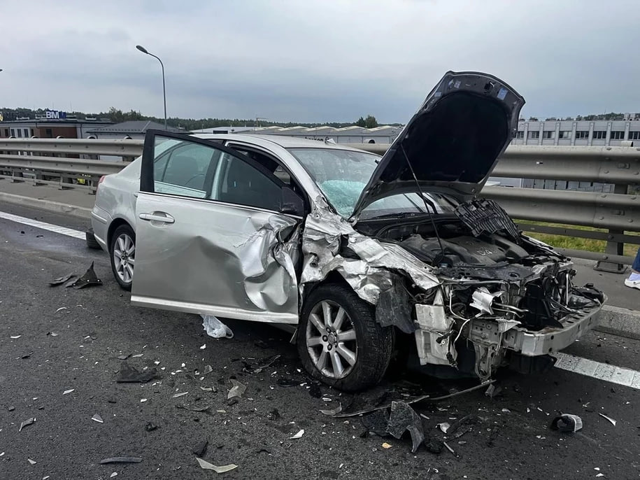 Wypadek w Głogowie Małopolskim: trzy osoby ranne