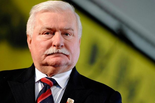 Lech Wałęsa poleciał do USA, by dorobić do emerytury