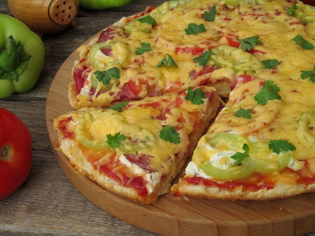 Dlaczego mózg nie oprze się pizzy i słodyczom
