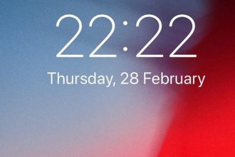 Dlaczego widzimy 22:22? Znaczenie i symbolika