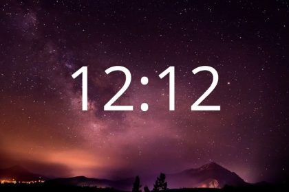 Dlaczego często pojawia się 12:12 na zegarze