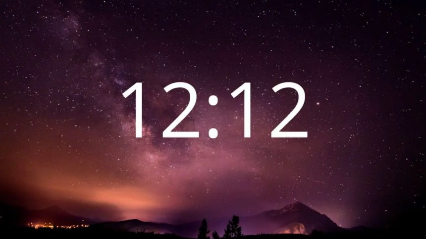 Dlaczego często pojawia się 12:12 na zegarze