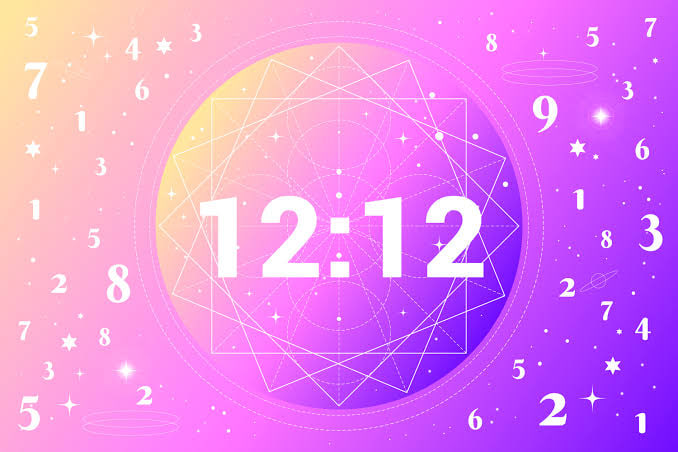 Dlaczego często pojawia się 12:12 na zegarze