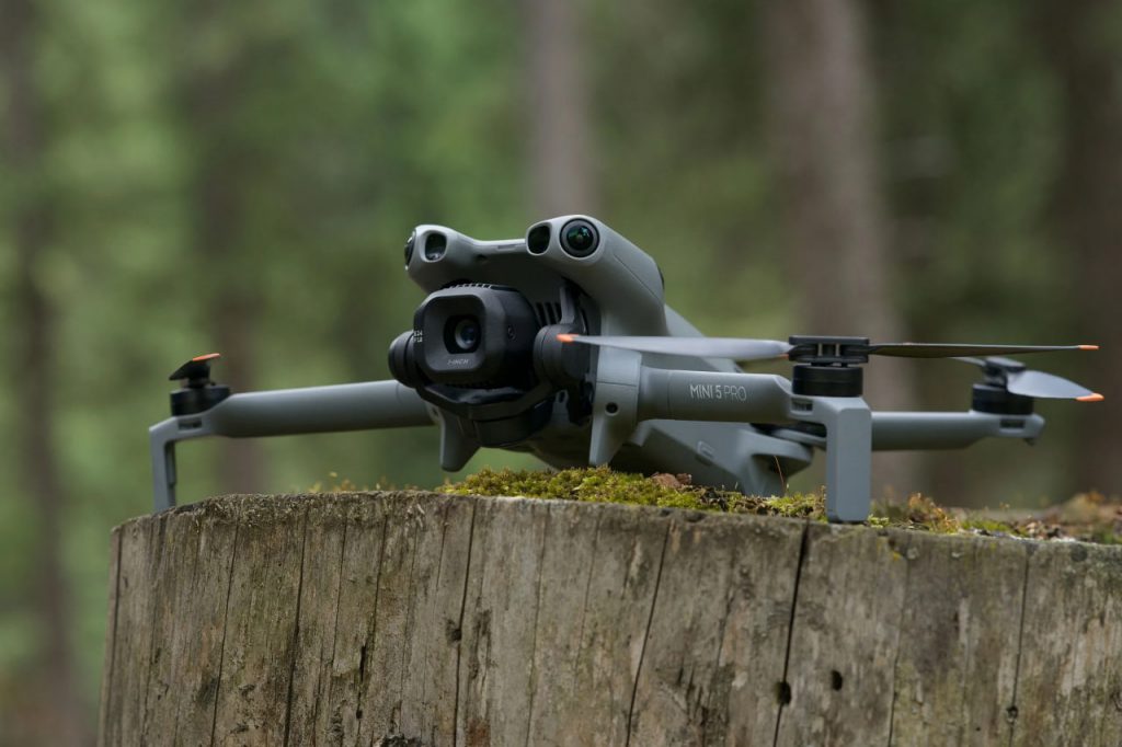 DJI Mini 5 Pro: recenzja drona z rekordem autonomii