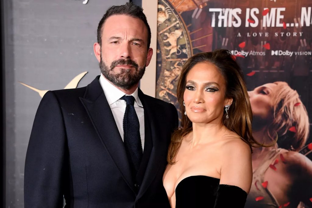 Lopez i Affleck sprzedają rezydencję
