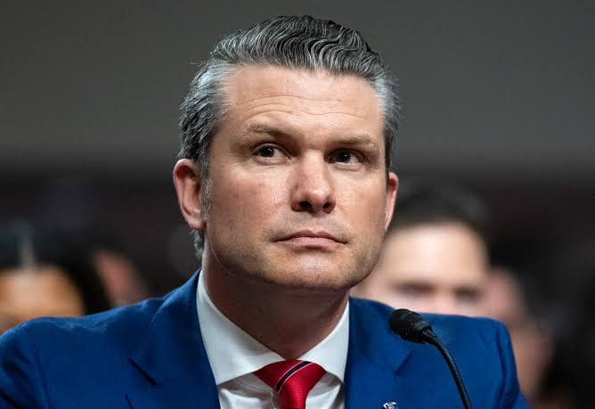 Trump i Hegseth spotkają się z dowódcami USA