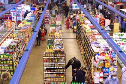 Tusk ogłasza koniec drożyzny, inflacja poniżej 3%