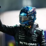 Formuła 1: Russell wygrał w Singapurze, Alonso krytykuje zespół