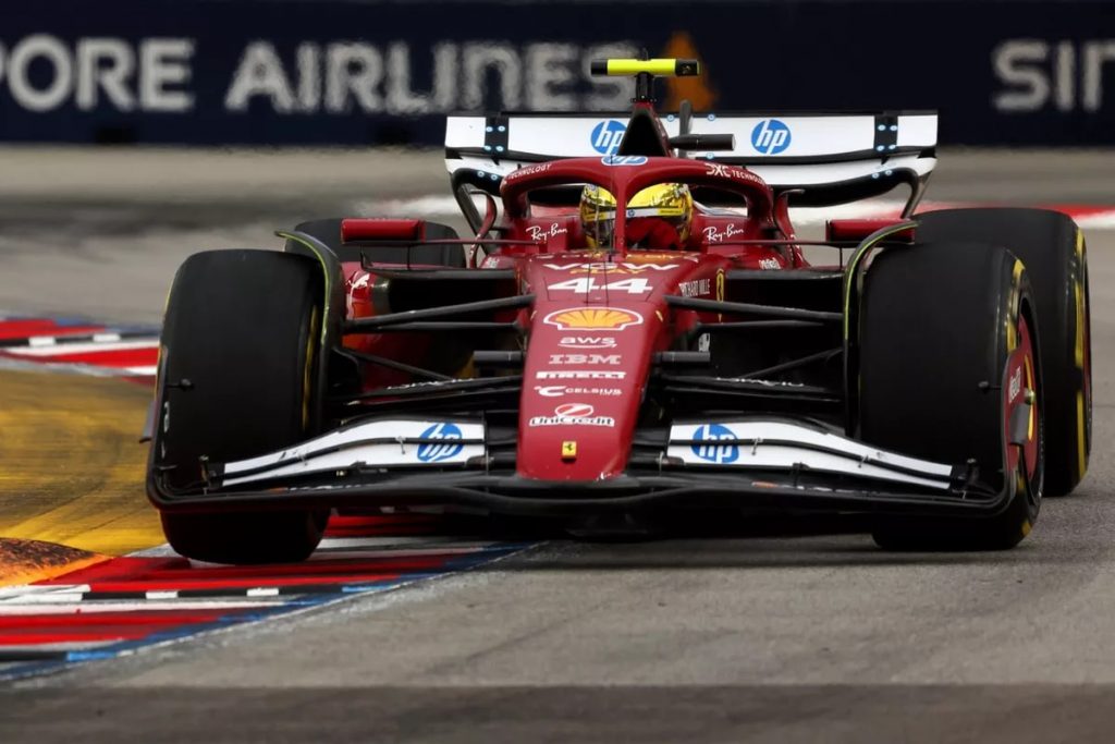 Formuła 1: Russell wygrał w Singapurze, Alonso krytykuje zespół