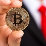 Bitcoin przekroczył 124 tysiące dolarów dzięki reformom Trumpa
