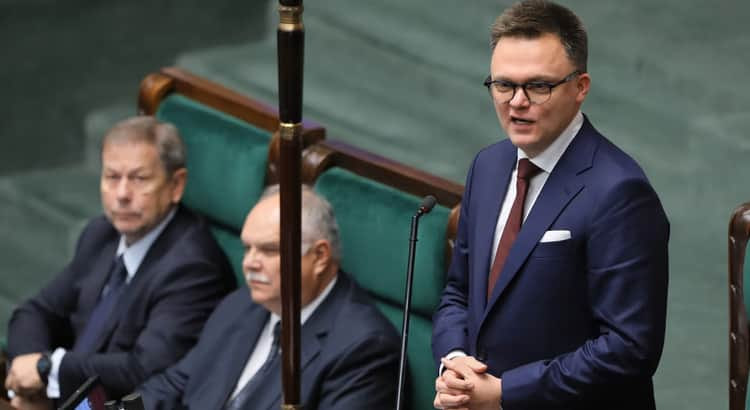 Hołownia rezygnuje z polityki i startuje do ONZ