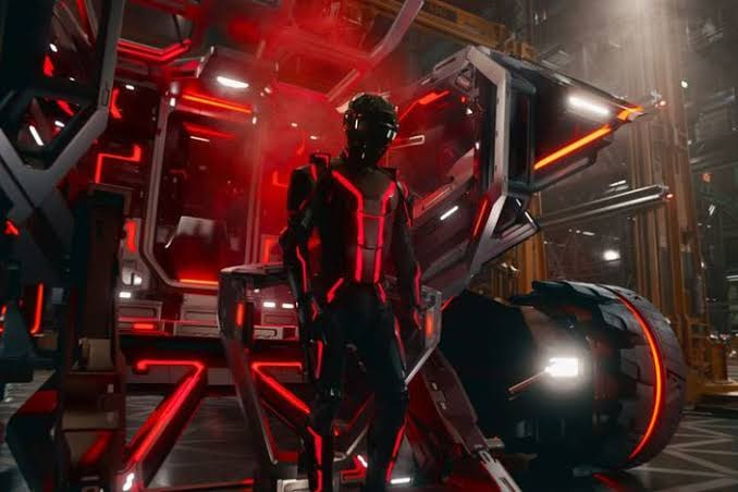 Recenzja filmu Tron: Ares — powrót neonowej legendy
